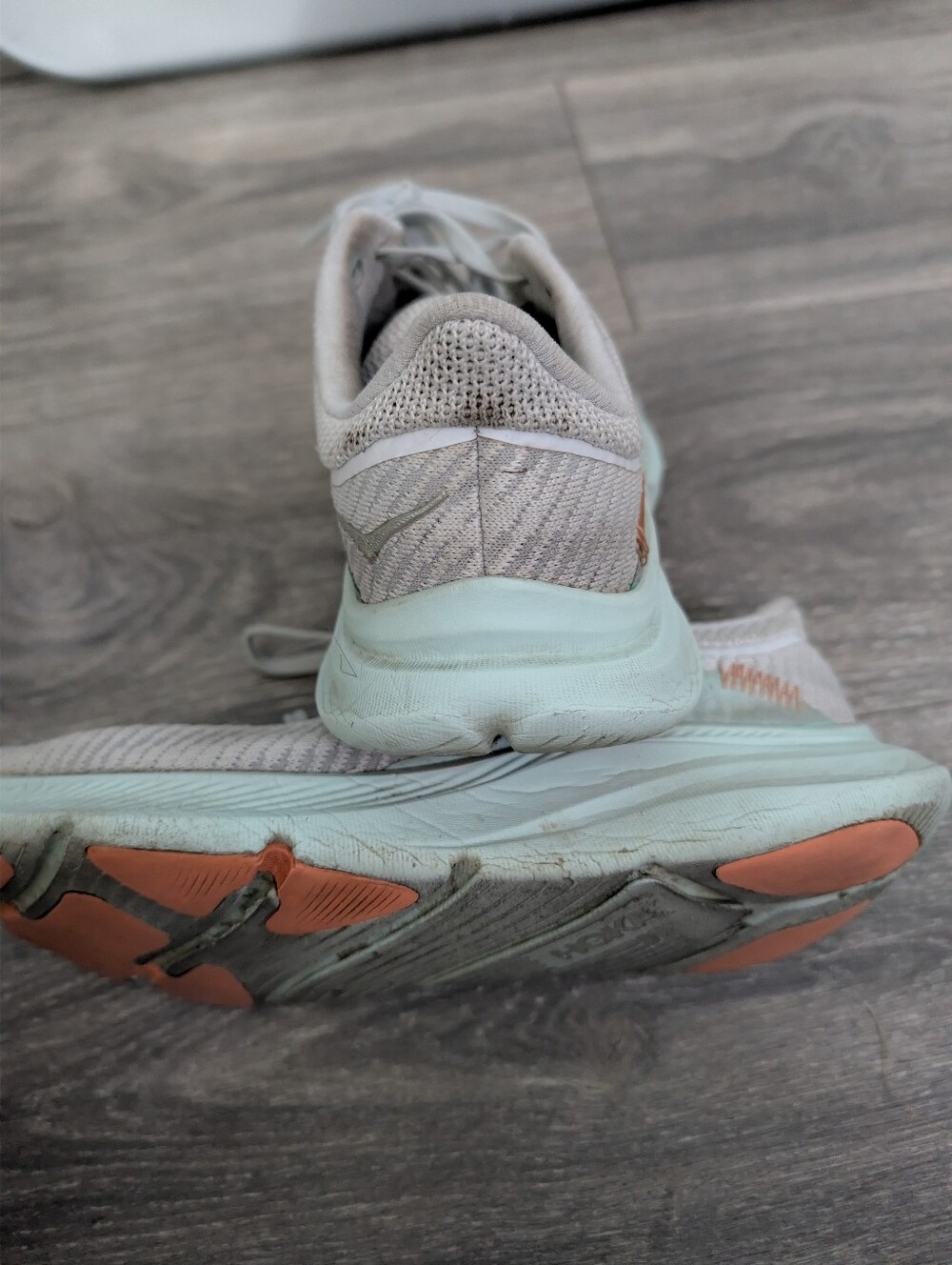 HOKA Solimar Running Shoes Stardust/Aqua Breeze Women's 8 Wide - Picture 3 of 9